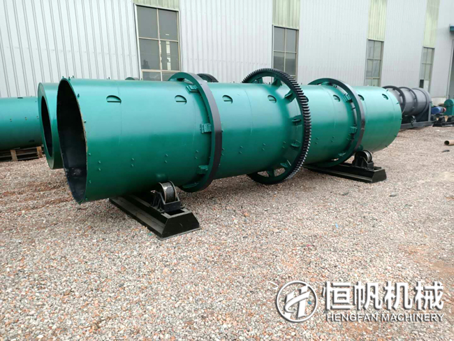 價格上下幅度大,到底有機(jī)肥造粒機(jī)多少錢一臺(圖4) 轉(zhuǎn)鼓造粒機(jī)